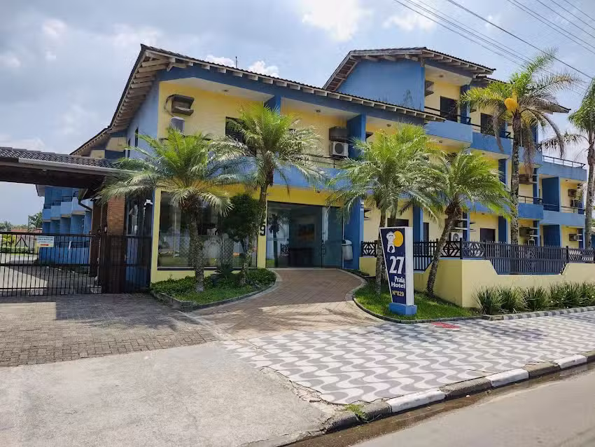 27 Praia Hotel
