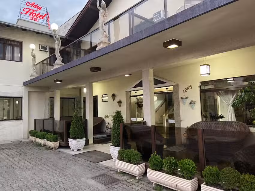 Adry Hotel e Restaurante Ltda.