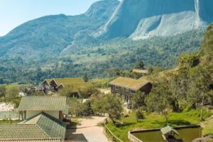 Aldeia Flor de Liz &ndash; Pedra Azul