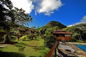 Alta Colina Chal&eacute;s