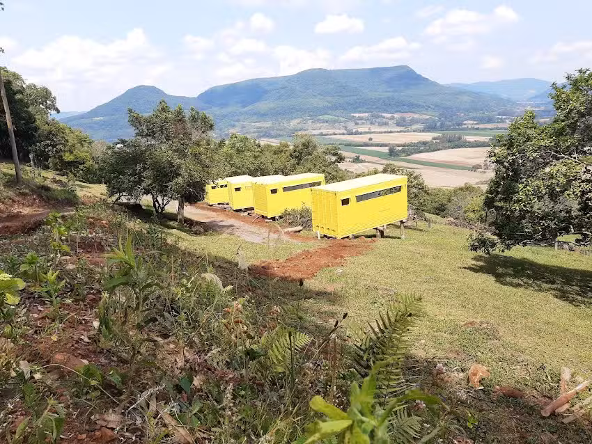 Alveare Pousada Container