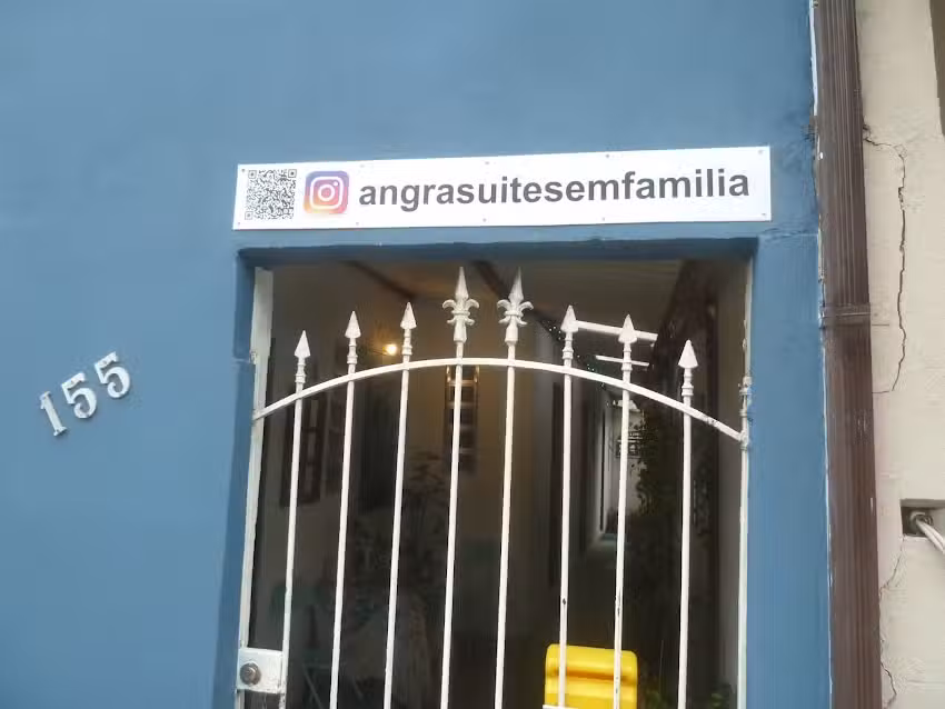 Angra Su&iacute;tes em Fam&iacute;lia