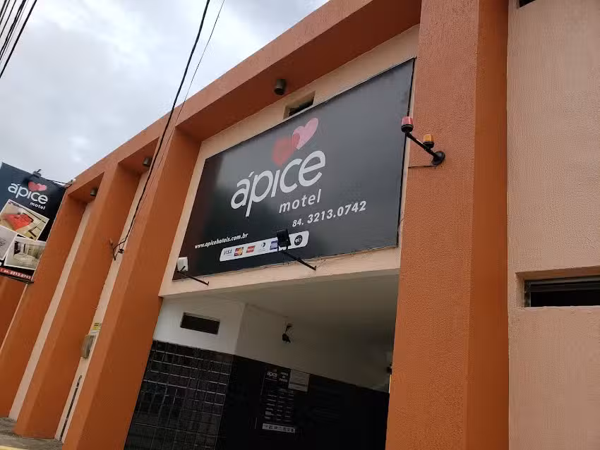 &Aacute;pice Motel Oeste