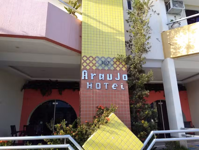 Ara&uacute;jo Hotel