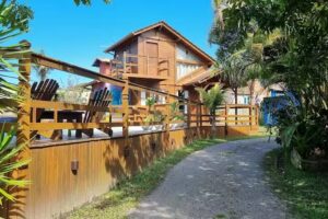 Arte da Tribo Hostel & Camping