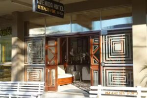 Avenida Hotel