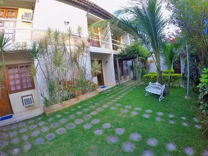 Ayrum&atilde; Guest House