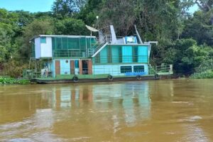 Barco Casa Pantanal