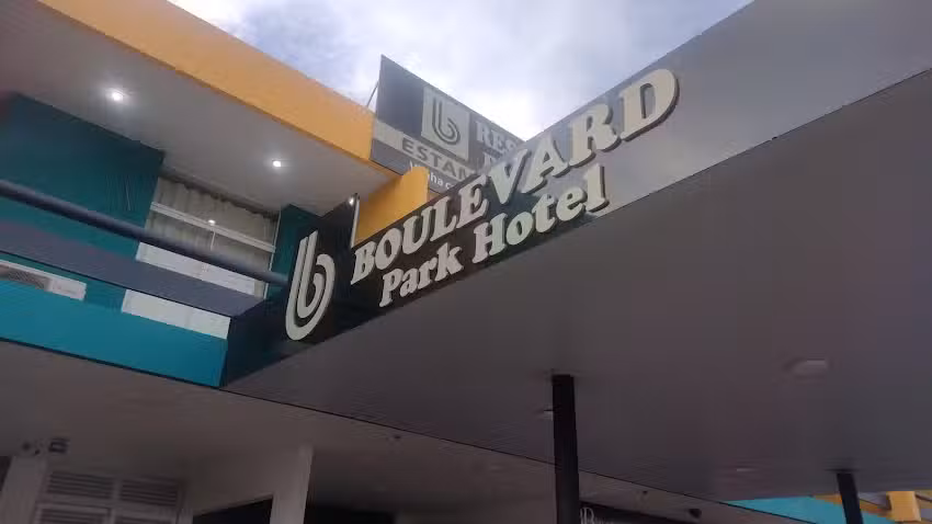 Boulevard Park Hotel