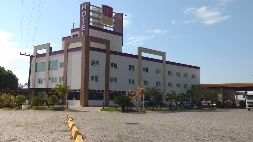 BR Su&iacute;tes Hotel