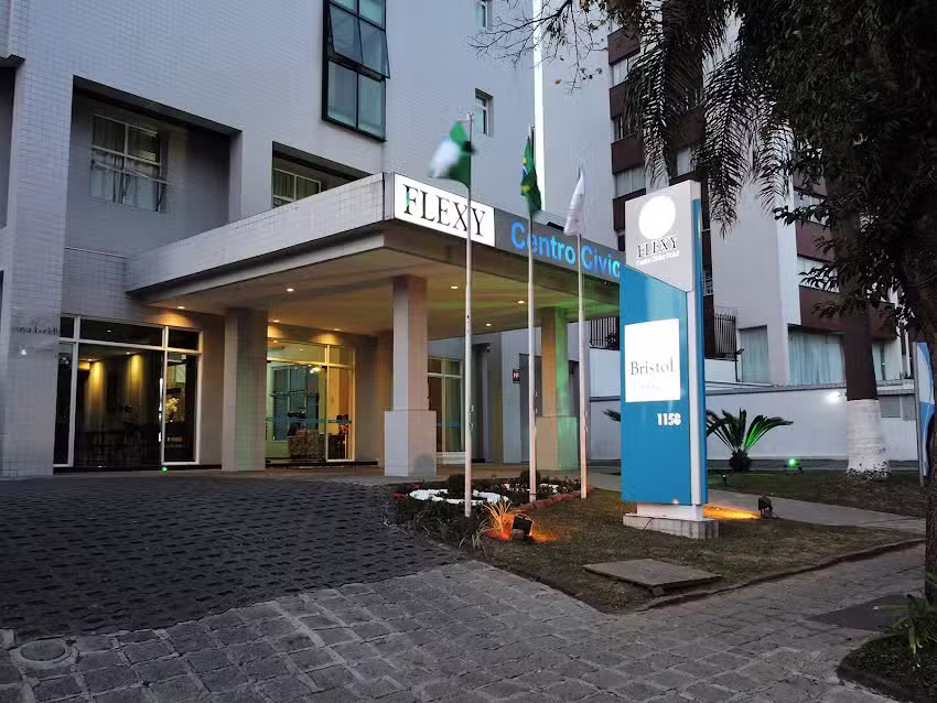 Bristol Centro C&iacute;vico Hotel