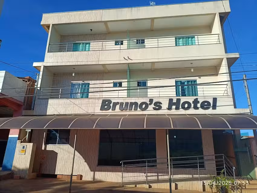 Brunos Hotel Para&uacute;na