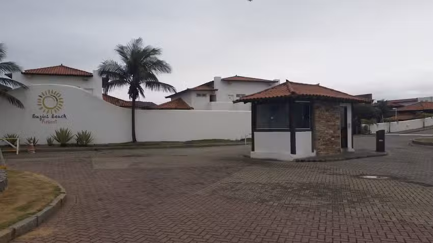 B&uacute;zios Beach Resort