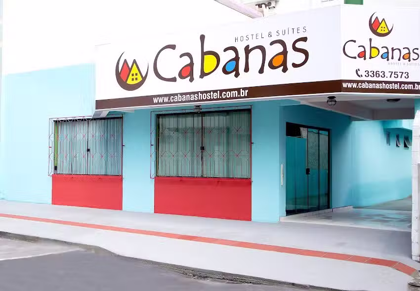Cabanas Hostel & Suites