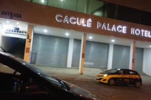 Cacul&eacute; Palace Hotel