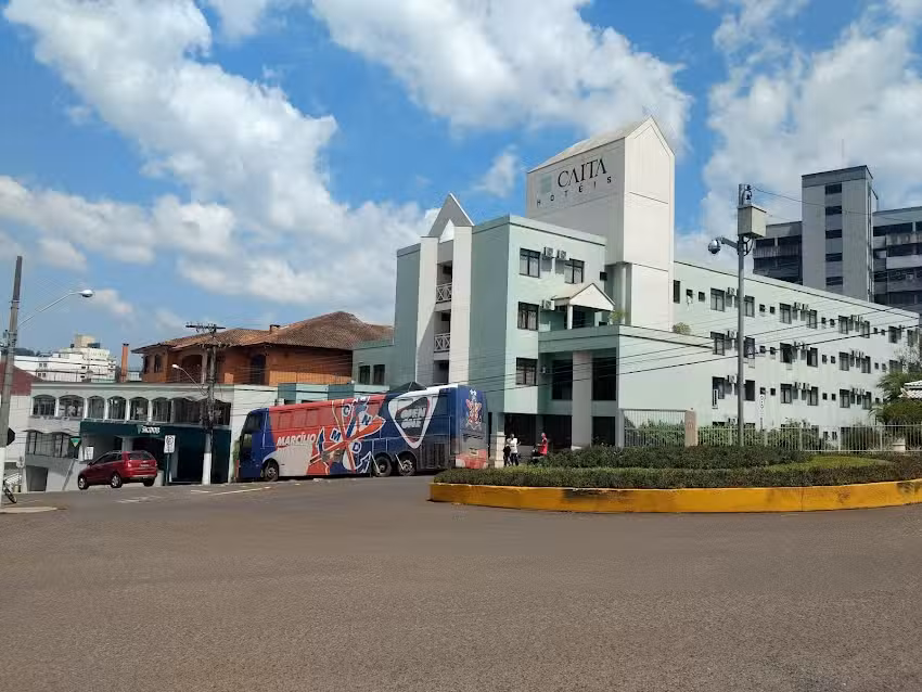 Cait&aacute; Hot&eacute;is