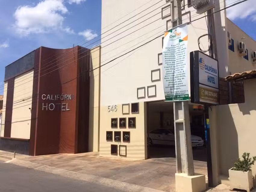 Calif&oacute;rnia Hotel