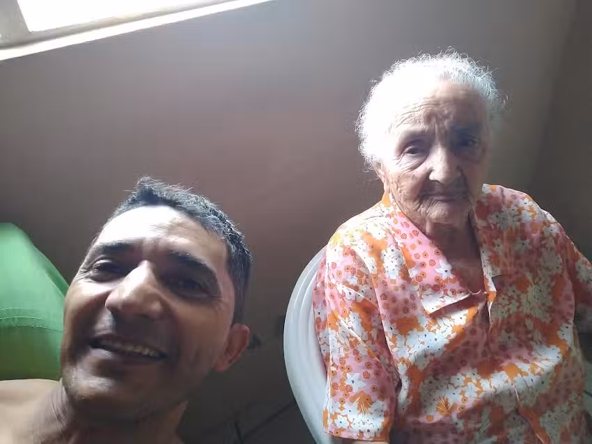 Caminho do Meio, Gravata