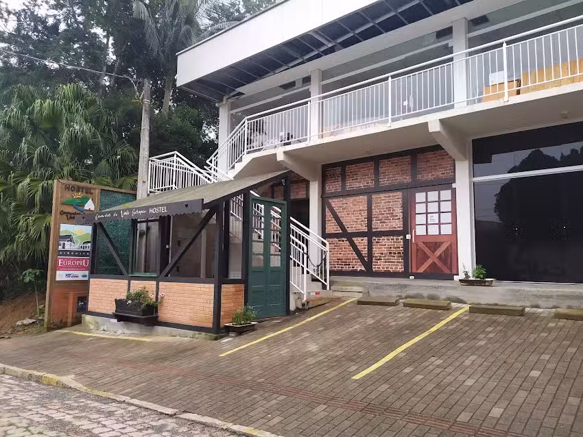 CAMINHOS DO VALE EUROPEU HOSTEL