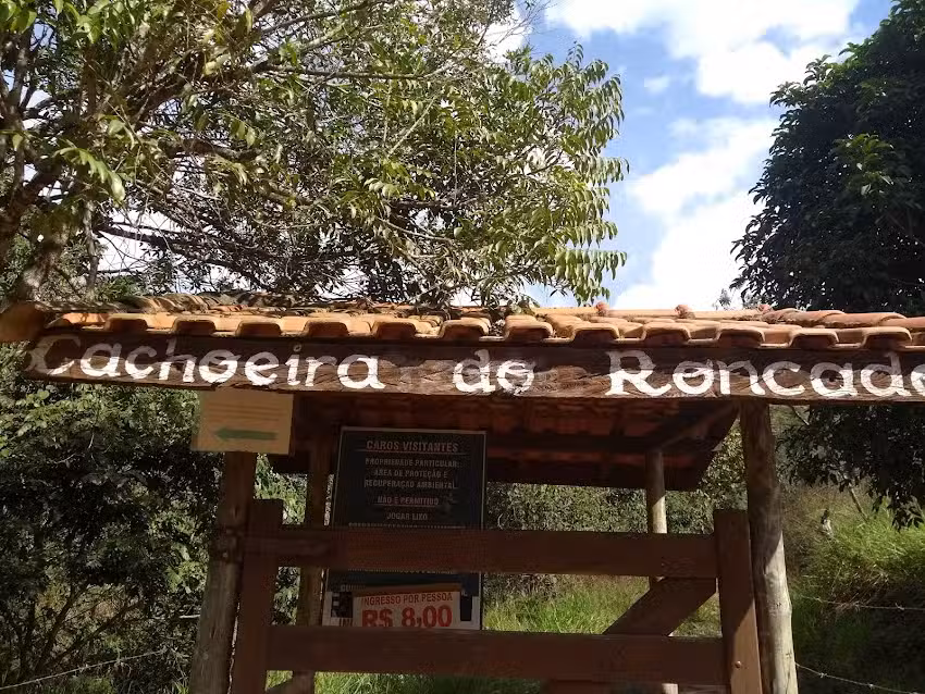 Camping Cachoeira do Roncador