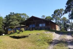 Camping Ch&aacute;cara Para&iacute;so