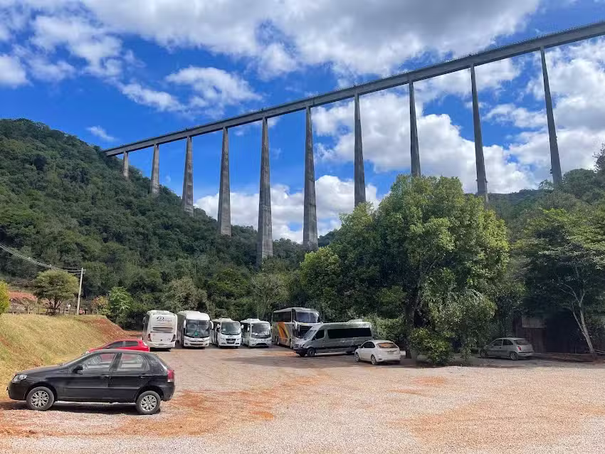 Camping Para&iacute;so Tropical