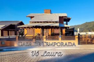 Casa de Temporada V&oacute; Laura