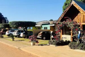 Casa Flor do Ip&ecirc;/Hospedagem por Temporada Nobres MT