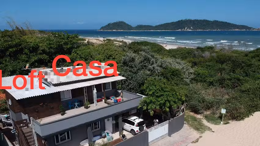 Casa p&eacute; na areia
