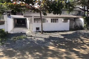 Casas frente ao Parque