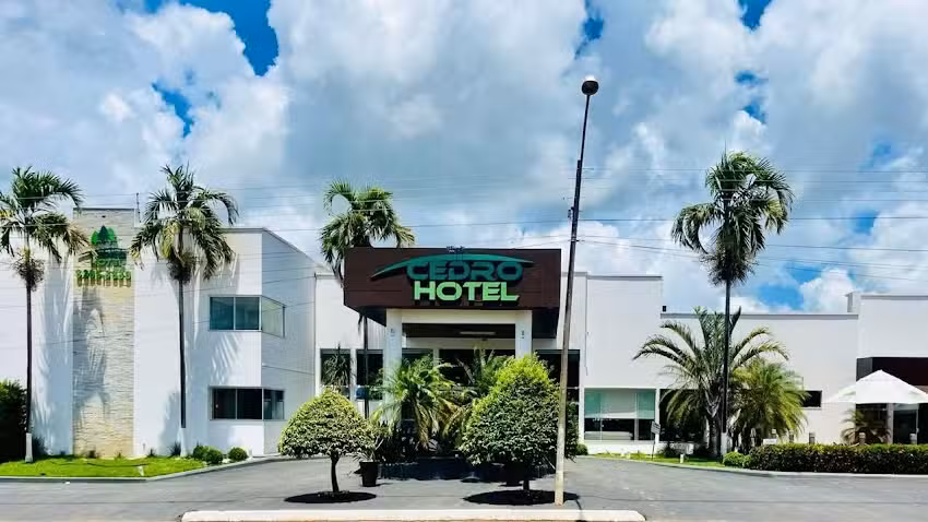 CEDRO HOTEL NOVA CRIX&Aacute;S