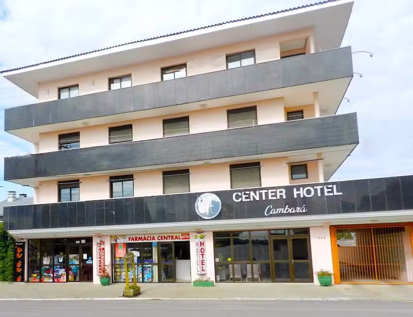 Center Hotel Cambar&aacute;