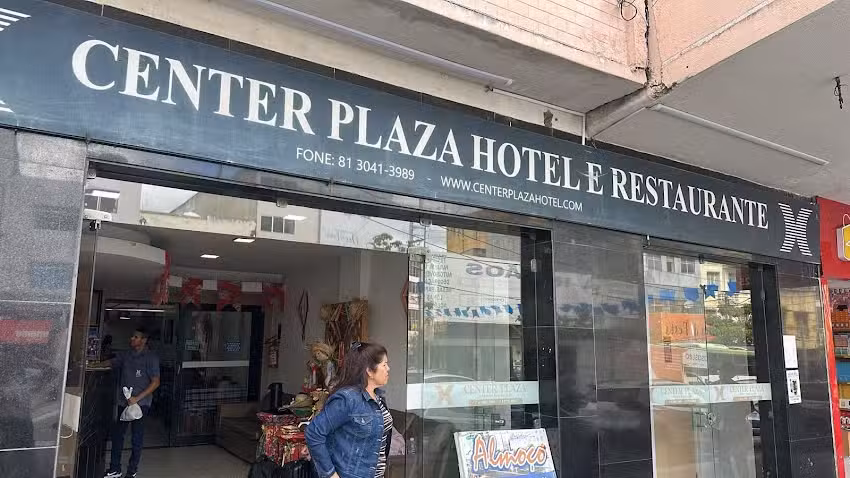 Center Plaza Hotel e Restaurante