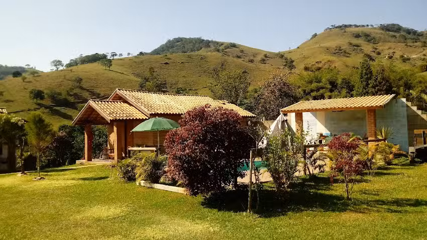 Chal&eacute; 4 Esta&ccedil;&otilde;es (S&atilde;o Bento do Sapuca&iacute;)