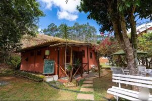 Chal&eacute; da Est&acirc;ncia