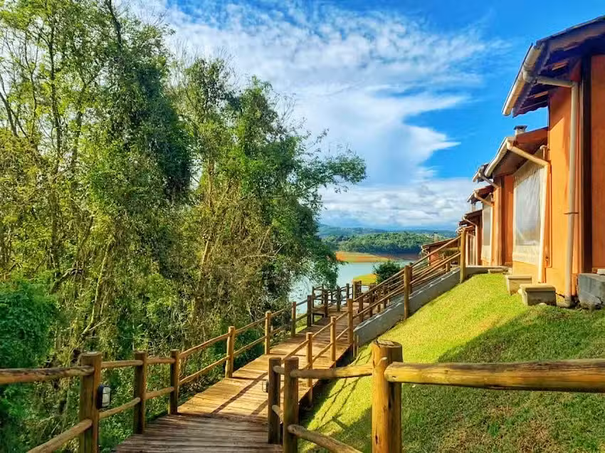 Chal&eacute; das &Aacute;guas Igarat&aacute;