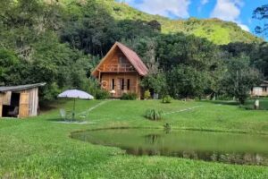 Chal&eacute; de Campo Silva