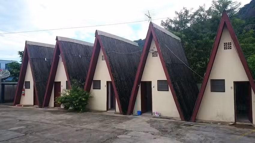 Chal&eacute; Do Cost&atilde;o