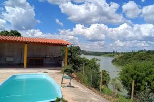 Chal&eacute; Lago Do Funil