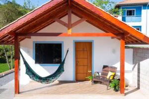 Chal&eacute; l&iacute;rio Cachoeira do Vale