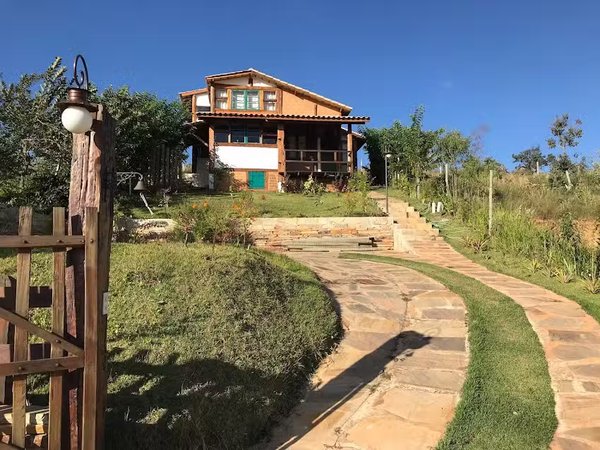 Chal&eacute; Mata Virgem