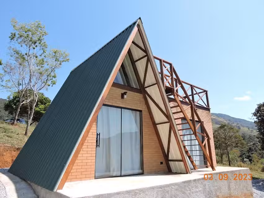 Chal&eacute; Mirante da Serra Sapuca&iacute;-Mirim