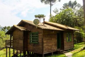 Chal&eacute; Ref&uacute;gio &Aacute;guas Brancas