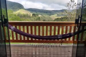 chal&eacute; vista do vale do cangalha