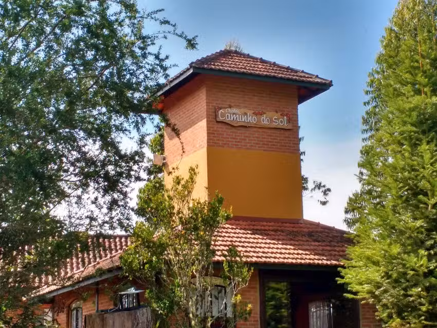 Chal&eacute;s Caminho do Sol