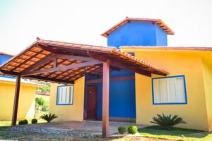 Chal&eacute;s Cantinho da Ro&ccedil;a