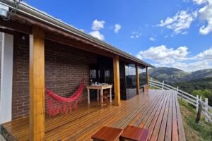 Chal&eacute;s Conforto Mineiro