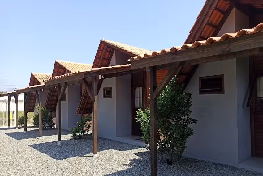 Chal&eacute;s de Penha