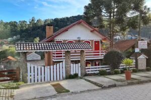 Chal&eacute;s Del Rincon &ndash; Monte Verde