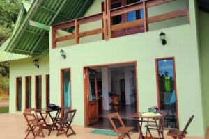 Chal&eacute;s do Frade